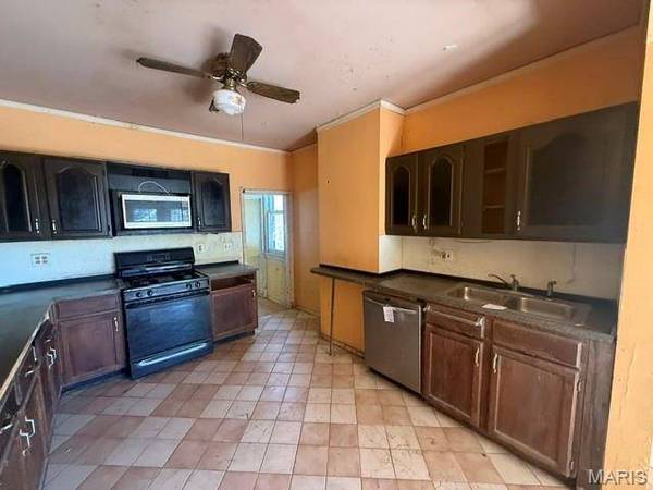 4222 Osceola ST, St Louis, MO 63116