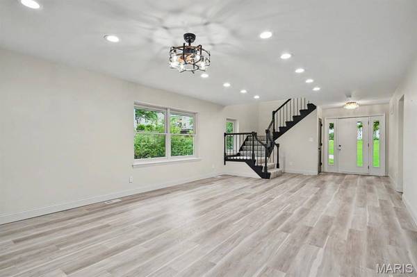 406 Meyer AVE, St Louis, MO 63122