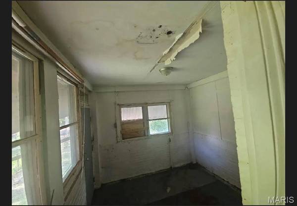 4810 Northland AVE, St Louis, MO 63113
