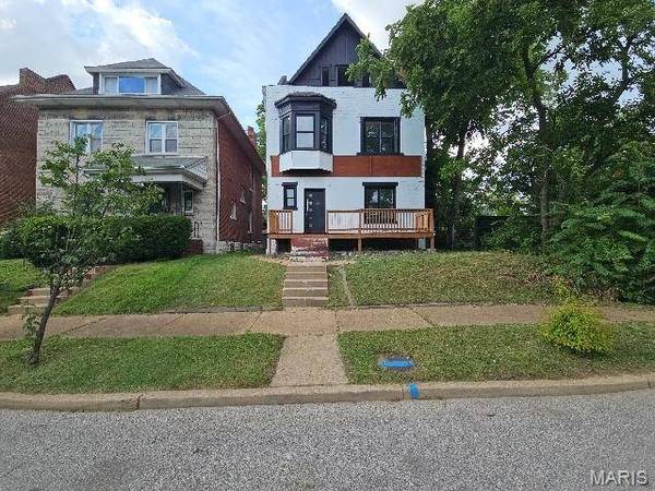 5161 Maple AVE