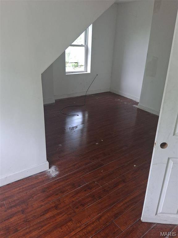 5161 Maple AVE, St Louis, MO 63113