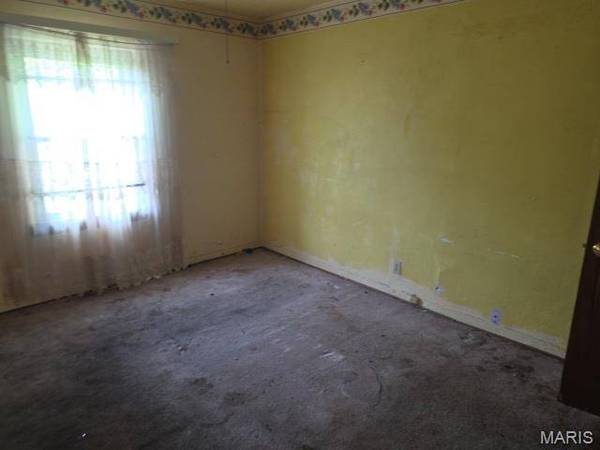 4327 N Taylor AVE, St Louis, MO 63115