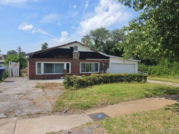 4327 N Taylor AVE