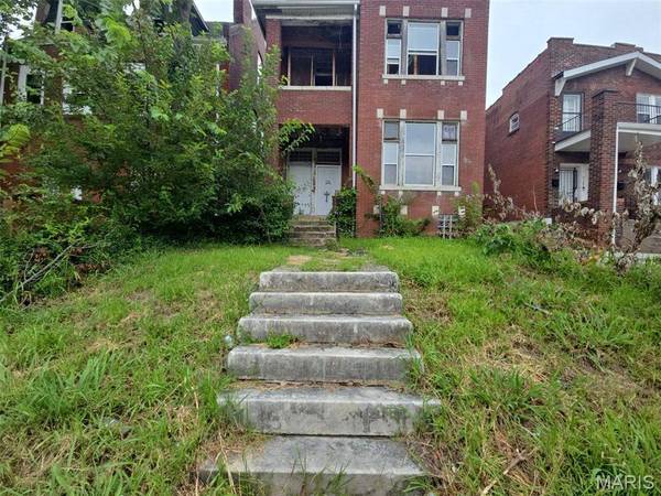4125 Enright AVE, St Louis, MO 63108