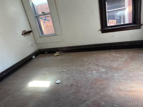 5325 Terry AVE, St Louis, MO 63120
