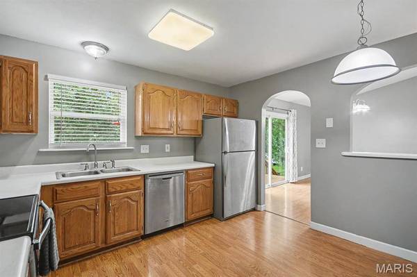 2028 Waybridge LN, Fenton, MO 63026