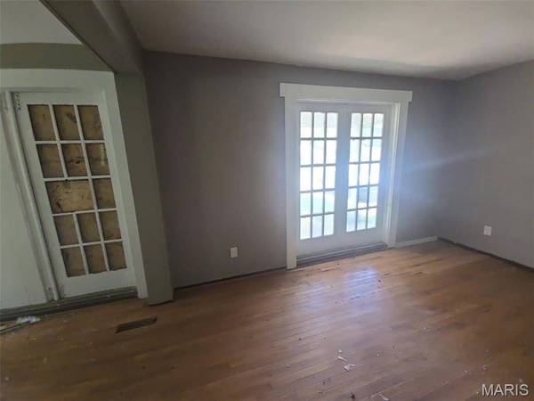 11825 Larimore RD, St Louis, MO 63138