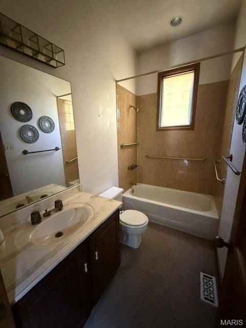 1904 Compton Hill PL, St Louis, MO 63104