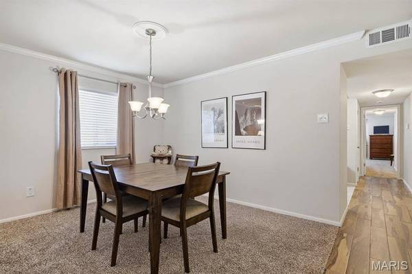 12574 Chardin PL #1, St Louis, MO 63128
