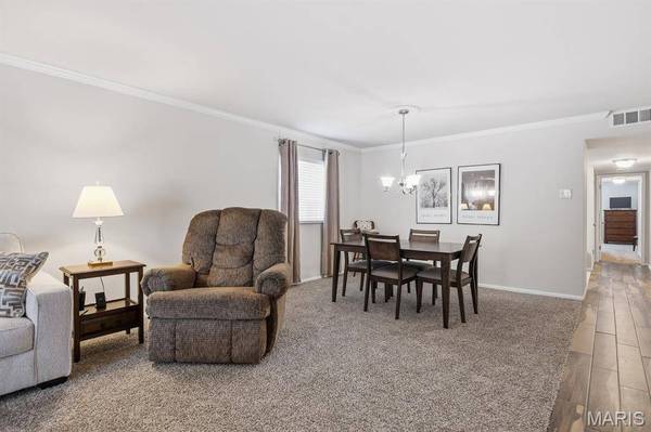 12574 Chardin PL #1, St Louis, MO 63128