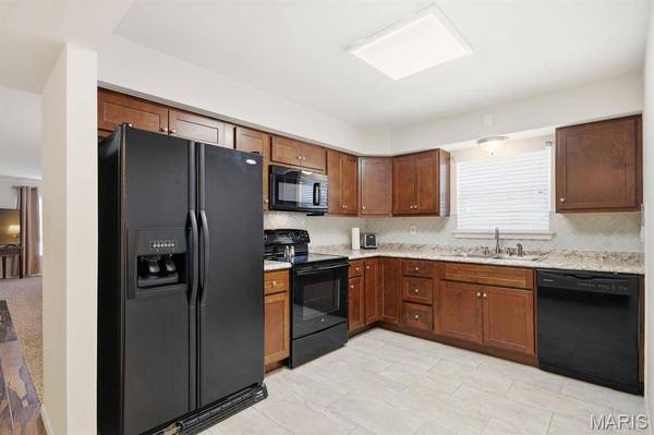12574 Chardin PL #1, St Louis, MO 63128