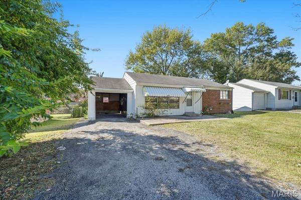 31 Westdell DR, St Louis, MO 63136