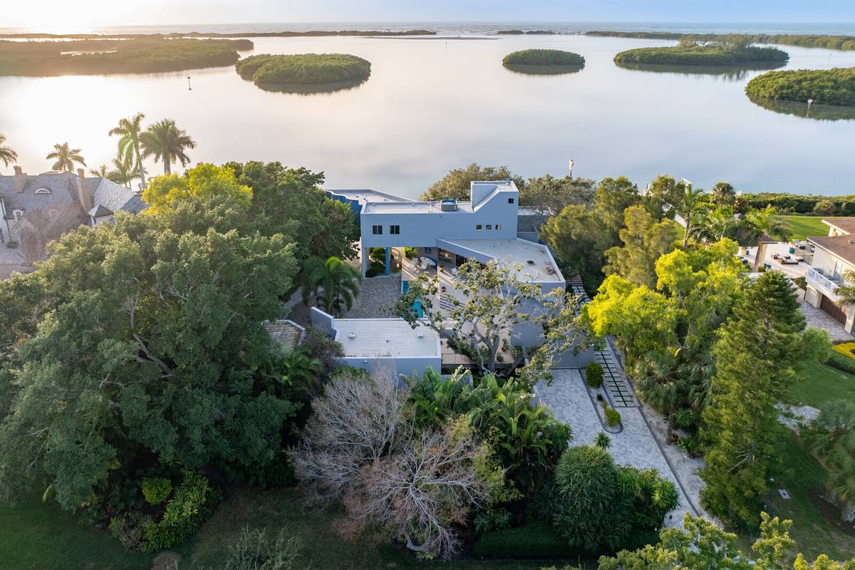 St Petersburg, FL 33715-2509,1761 Oceanview Dr