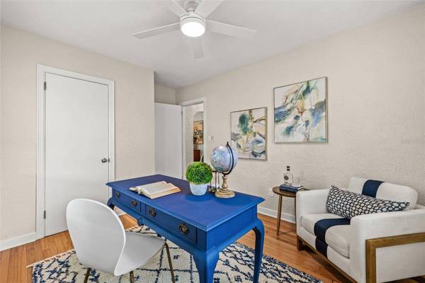 2950 2ND AVE S, St Petersburg, FL 33712