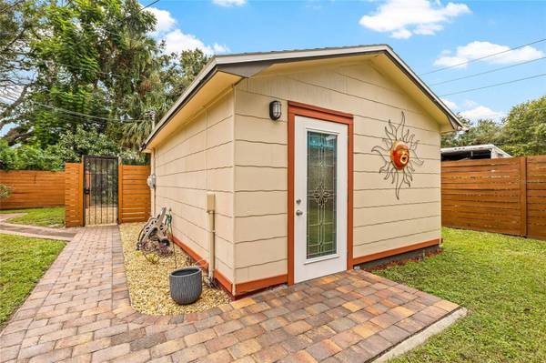 2950 2ND AVE S, St Petersburg, FL 33712