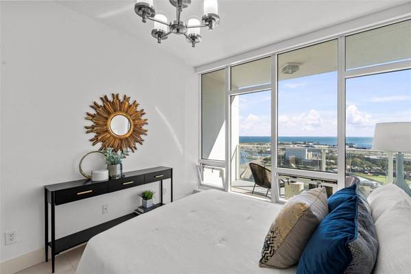 175 1ST ST S #1604, St Petersburg, FL 33701