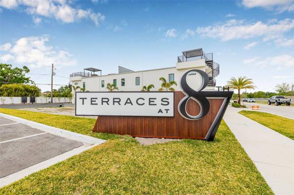 8615 5TH ST N, St Petersburg, FL 33702