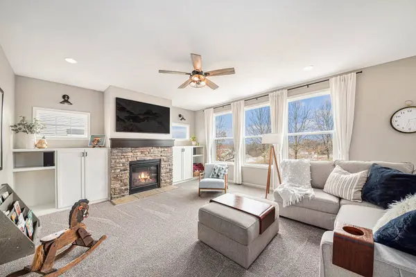534 Park Place NE Drive, Rockford, MI 49341