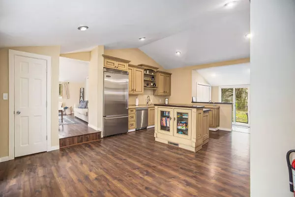 6280 Gleason Road, Saugatuck, MI 49453