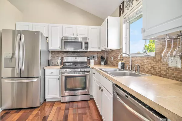 2705 Van Buren Street, Hudsonville, MI 49426