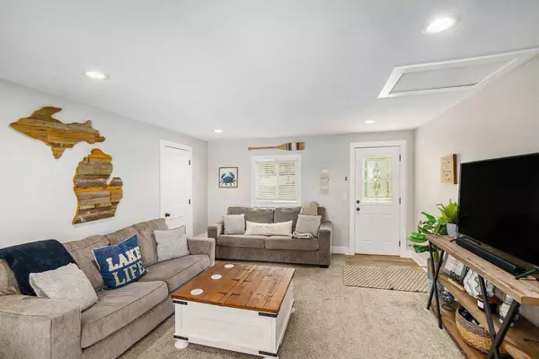 3957 Cleveland W Drive, Bitely, MI 49309