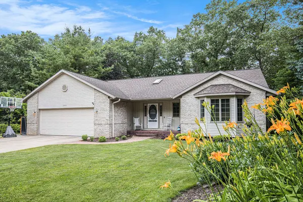 2449 Cedar Crest NE Lane, Grand Rapids, MI 49525