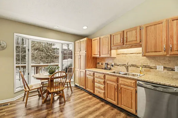 2174 Edington SE Drive, Grand Rapids, MI 49508