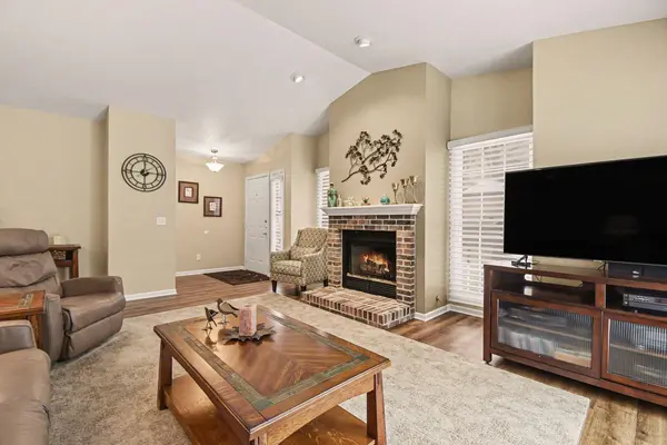 2174 Edington SE Drive, Grand Rapids, MI 49508