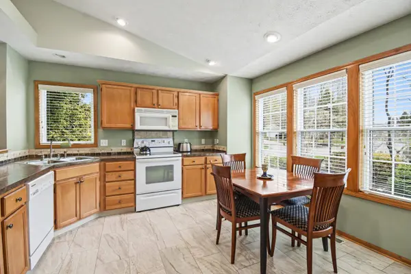 5839 Lyn Haven SE Drive #1, Kentwood, MI 49512