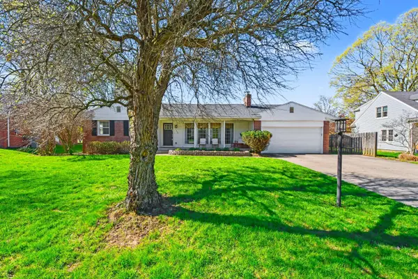 1658 Millbrook SE Street, Grand Rapids, MI 49508