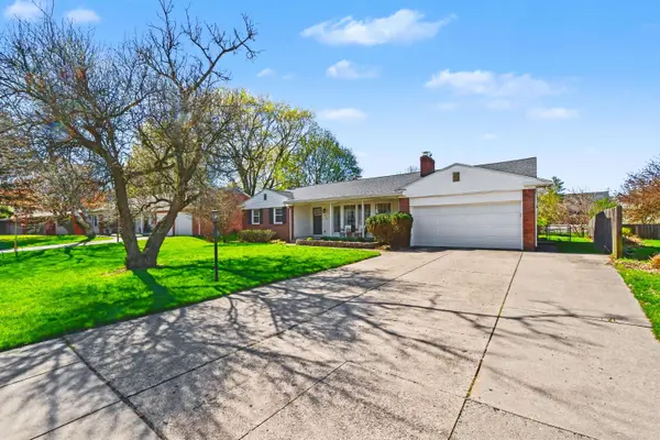 1658 Millbrook SE Street, Grand Rapids, MI 49508