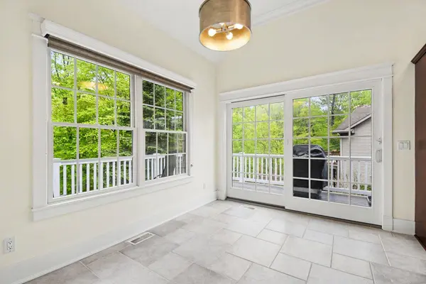 3815 Ravinewood SE Circle, Grand Rapids, MI 49508
