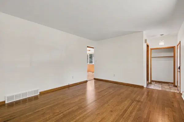 1932 Ridgemoor SE Drive, Grand Rapids, MI 49506