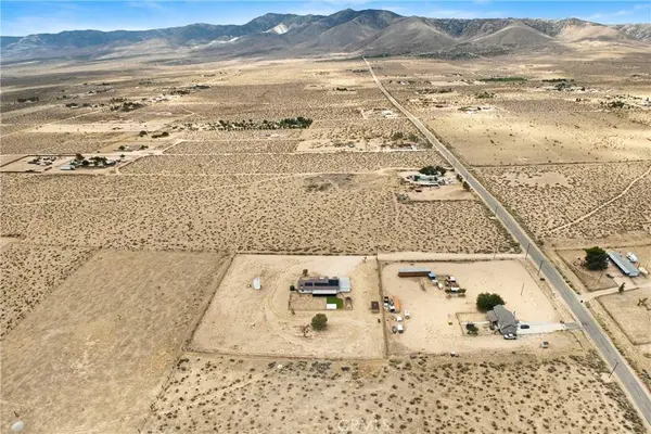 10015 High RD, Lucerne Valley, CA 92356