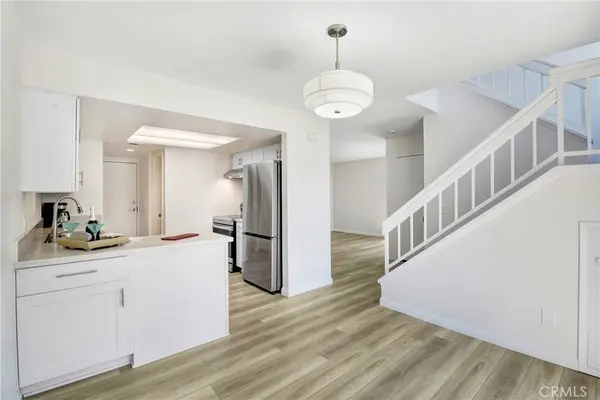 863 W 34th ST #A, Long Beach, CA 90806