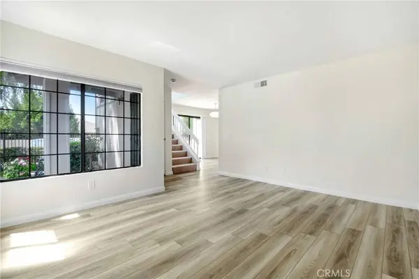 863 W 34th ST #A, Long Beach, CA 90806