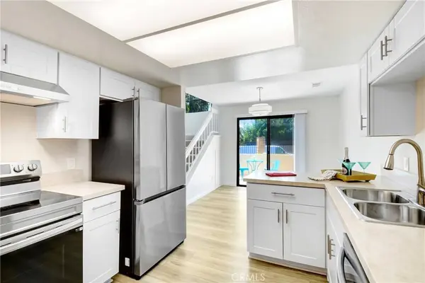 863 W 34th ST #A, Long Beach, CA 90806