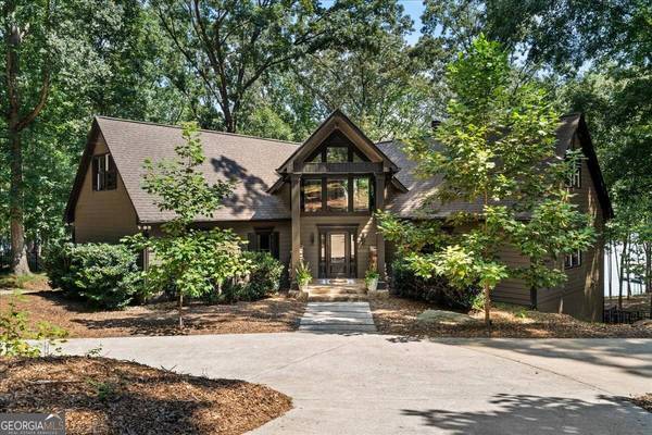 Lake Lanier Luxury Estate in Flowery Branch, GA