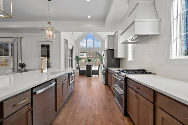 9554 GRAYS VALLEY DR, Cordova, TN 38018