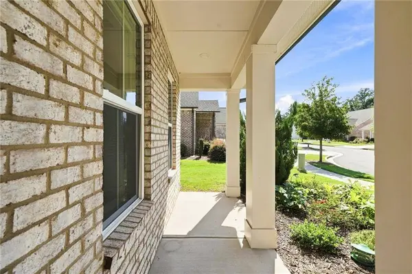 201 Floral Valley DR, Woodstock, GA 30188