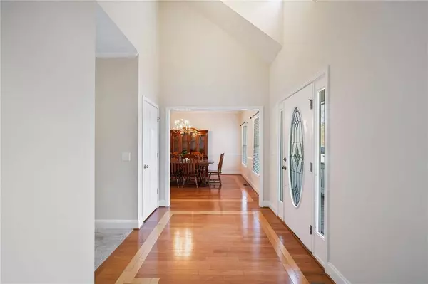 101 Hardwood LN, Canton, GA 30115