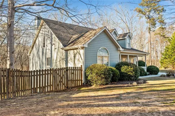 101 Hardwood LN, Canton, GA 30115