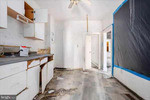 112 N HILTON ST, Baltimore, MD 21229