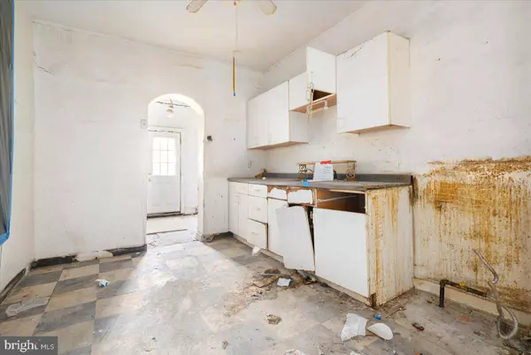 112 N HILTON ST, Baltimore, MD 21229