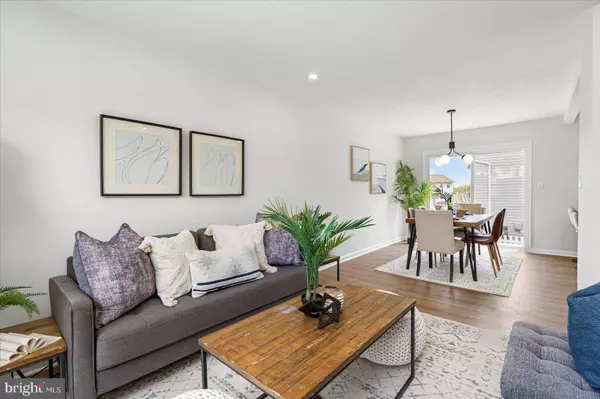 2129 LAWNWOOD CIR, Baltimore, MD 21207