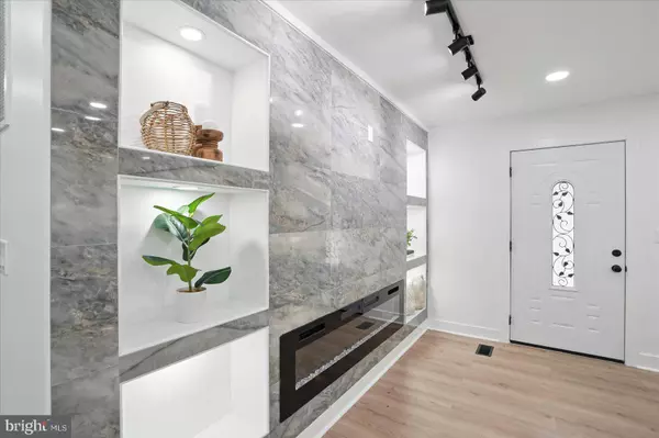 8224 OLD MILL RD, Pasadena, MD 21122