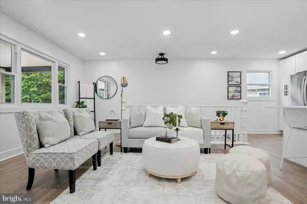 8224 OLD MILL RD, Pasadena, MD 21122