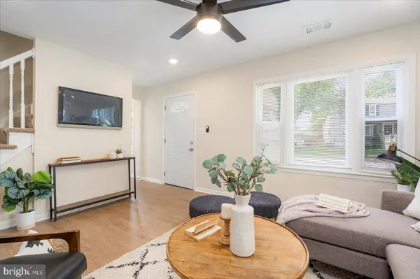 17 CIRCLE DR, Linthicum Heights, MD 21090