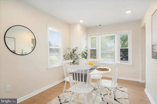 17 CIRCLE DR, Linthicum Heights, MD 21090