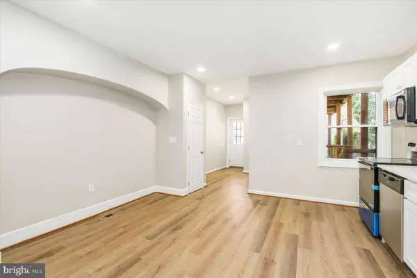 700 E 35TH ST, Baltimore, MD 21218